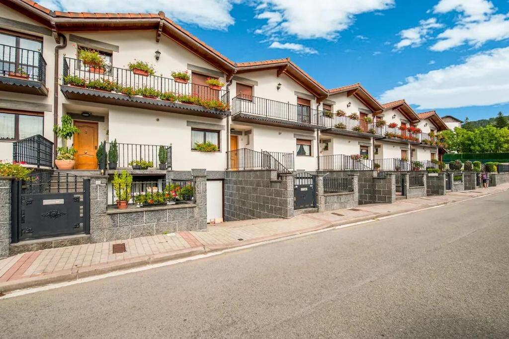 Magnifica Casa Con Jardin, Bbq E Hidromasaje Villa เลทา ภายนอก รูปภาพ